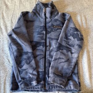 Columbia Gray and Navy Camouflage Fleece Jacket